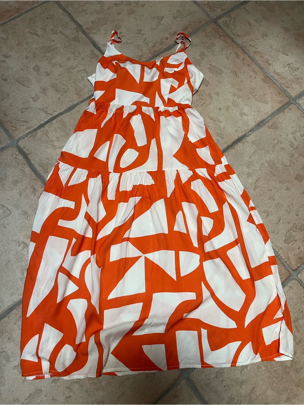 Cupshe Orange & White Abstract Tiered Maxi Dress